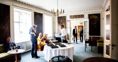 How to Arrange Furniture for Conversation